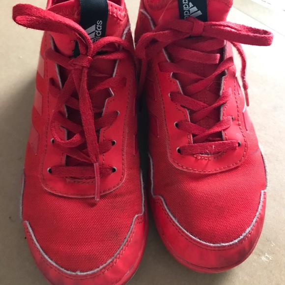 Kids adidas Predator turf soccer shoes . - Picture 2 of 6